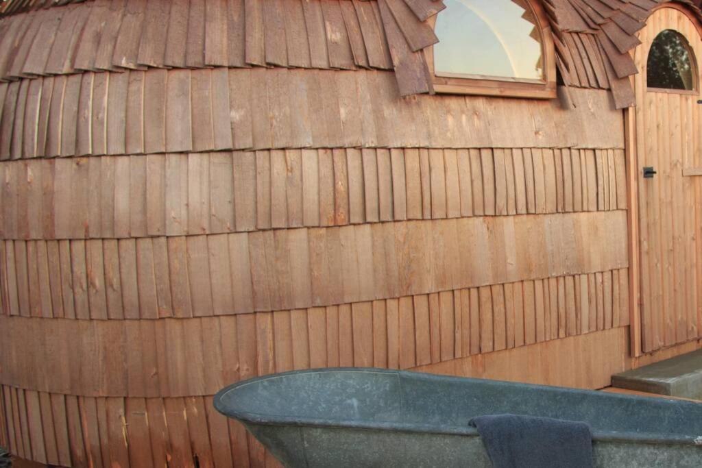 ApfeldorfSchmidis Igluhuts Im Pfaffenwinkel - Tiny House 1アパートメント エクステリア 写真